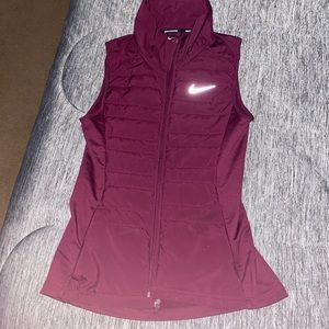 NIKE Athletic vest